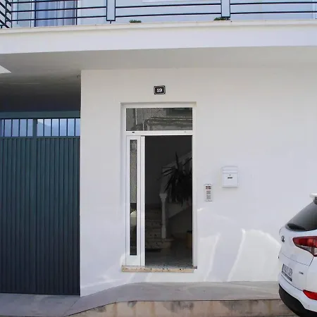 Апартаменты Spacious In Icod De Vinos - Sea View 157 M²